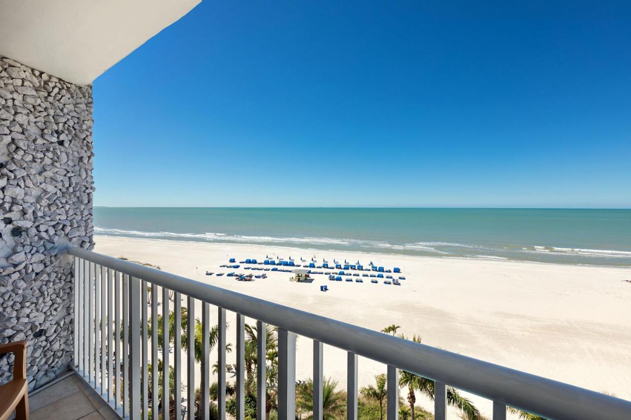 Bellwether Beach Resort St. Pete Beach Exterior photo