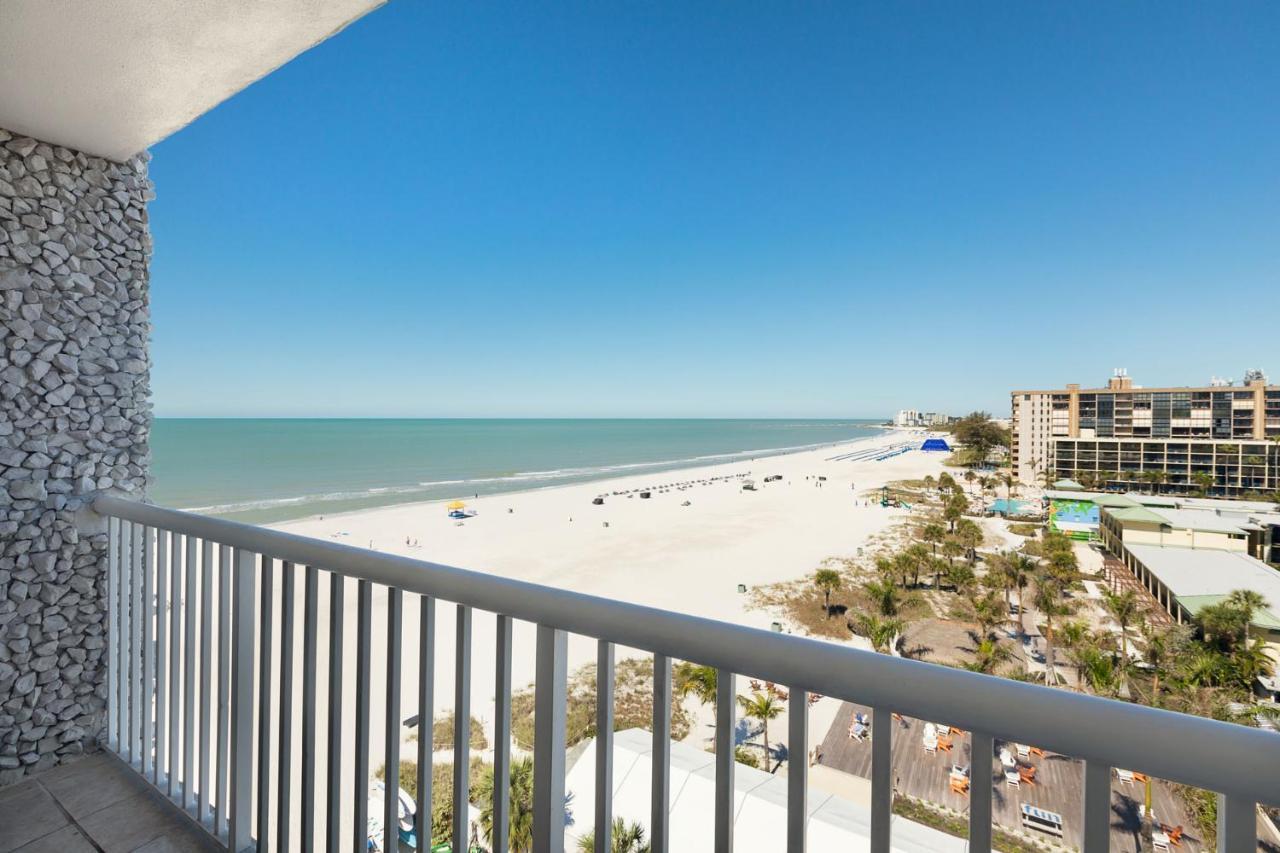 Bellwether Beach Resort St. Pete Beach Exterior photo