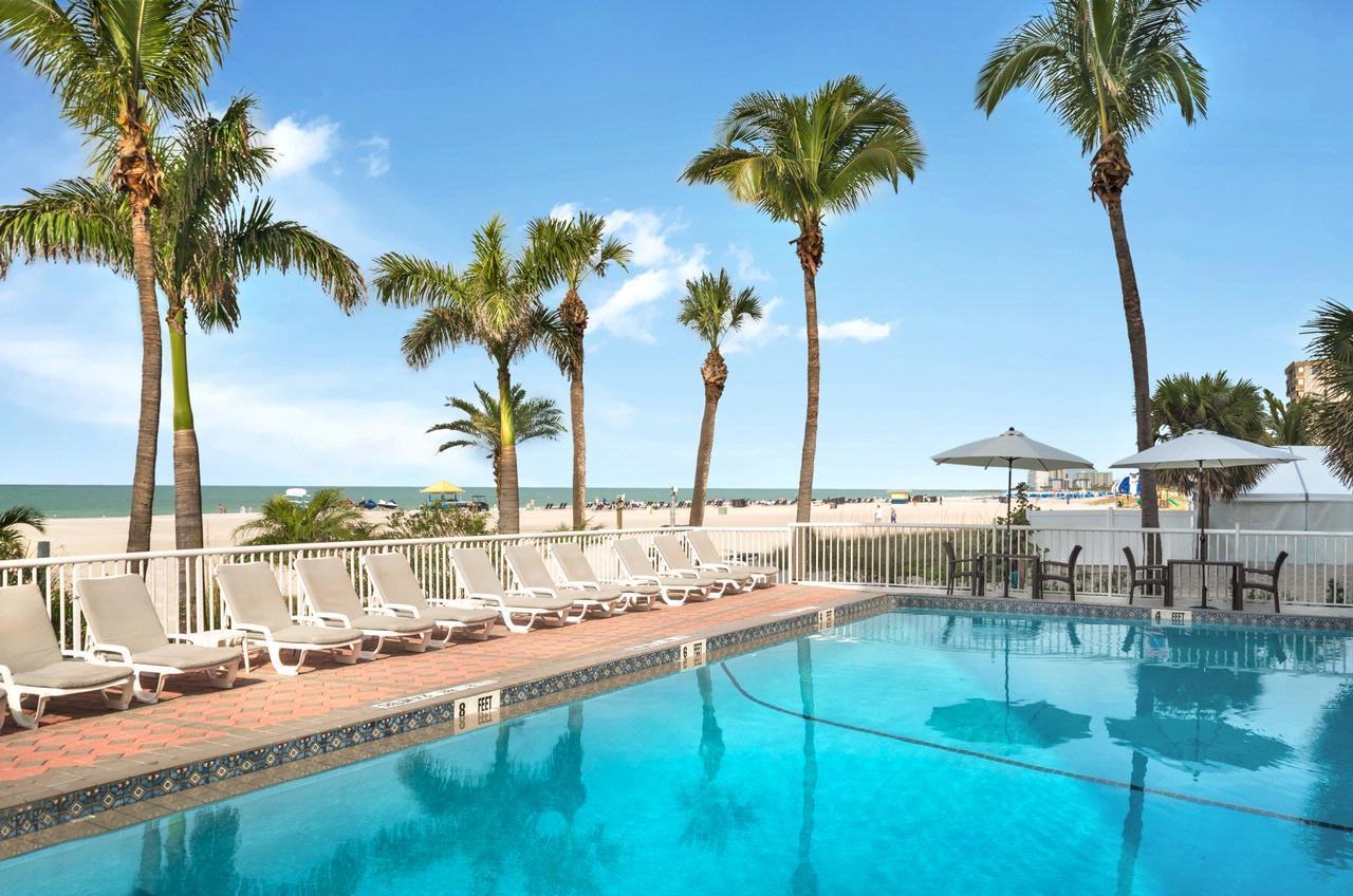 Bellwether Beach Resort St. Pete Beach Exterior photo