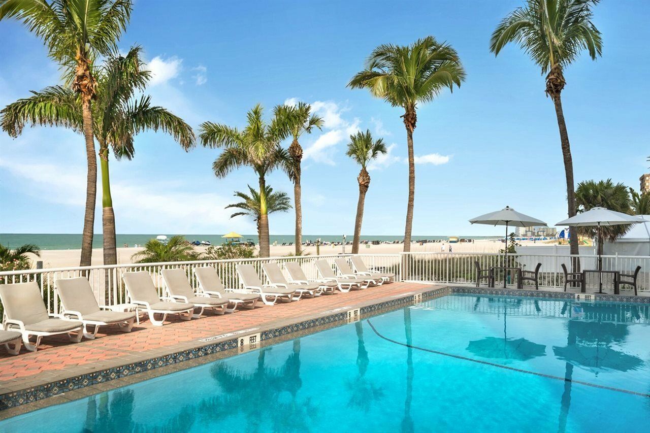 Bellwether Beach Resort St. Pete Beach Exterior photo